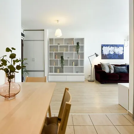 Wonderfull 1br Aviatiei ブカレスト
