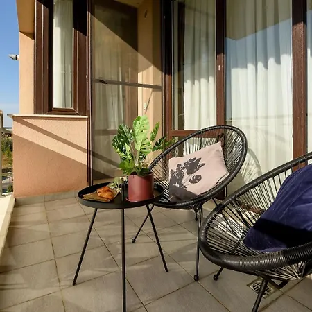 דירה Wonderfull 1br Aviatiei